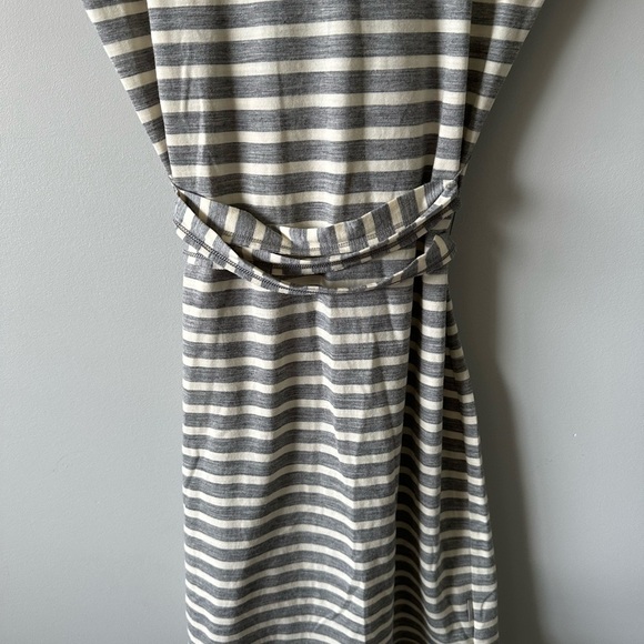 Icebreaker Pizzario Women's Gray White Stripe Short Summer Dress Tie Waist M - Picture 15 of 15